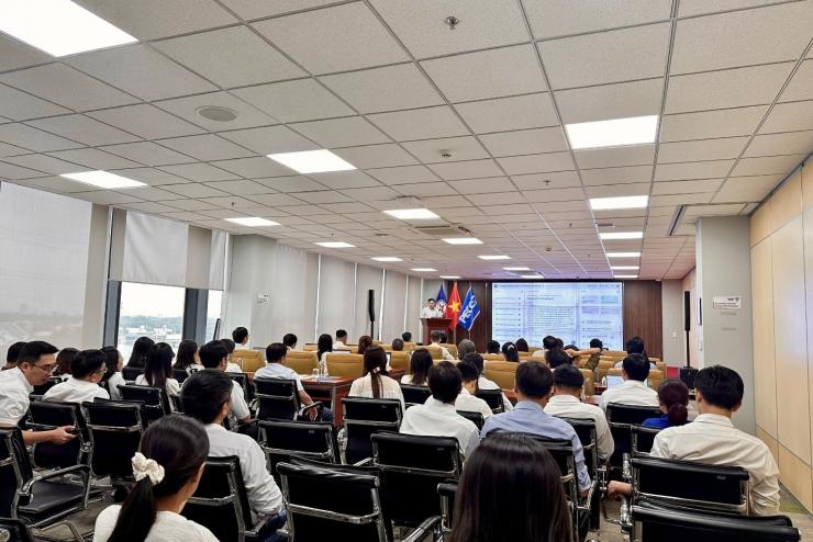 PECC2 TỔ CHỨC SINH HOẠT CHUYÊN ĐỀ: ỨNG DỤNG TRÍ TUỆ NHÂN TẠO (AI) NÂNG CAO HIỆU QUẢ CÔNG VIỆC VÀ HỌC HỎI, PHÁT TRIỂN